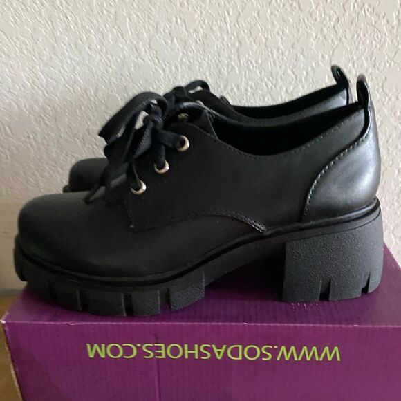 Faux Leather Platform Black Oxford Lace Lug Sole Chunky Block Heel Booties 7.5 - Picture 4 of 6